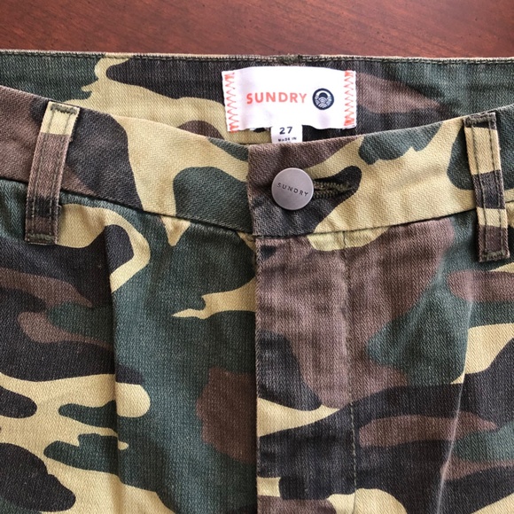 Sundry Camo Cotton Twill Zip Crop Jogger SIZE 27 - Picture 7 of 8